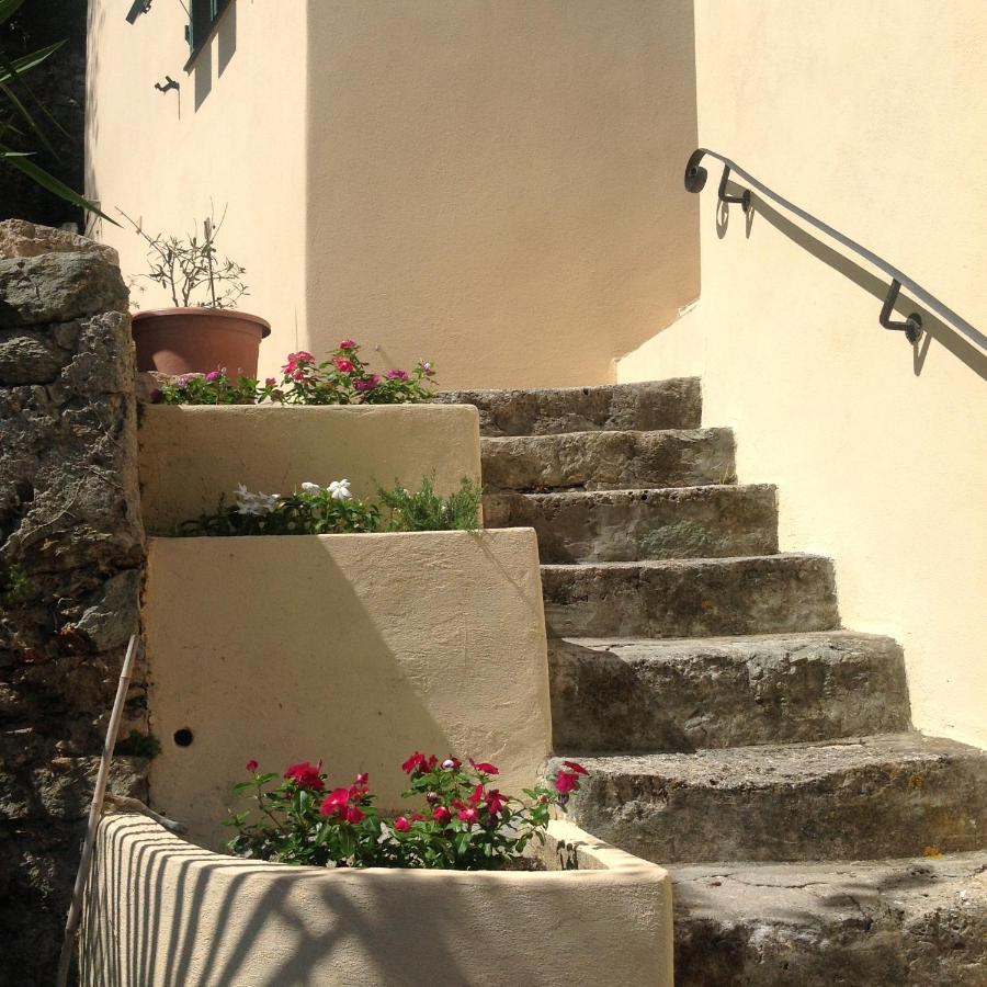 B&B Lacrema Finale Ligure Exteriör bild